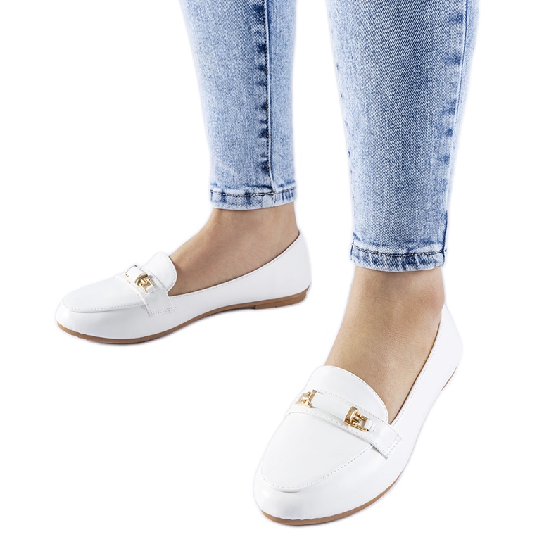 Białe mokasyny z klamerką Velino