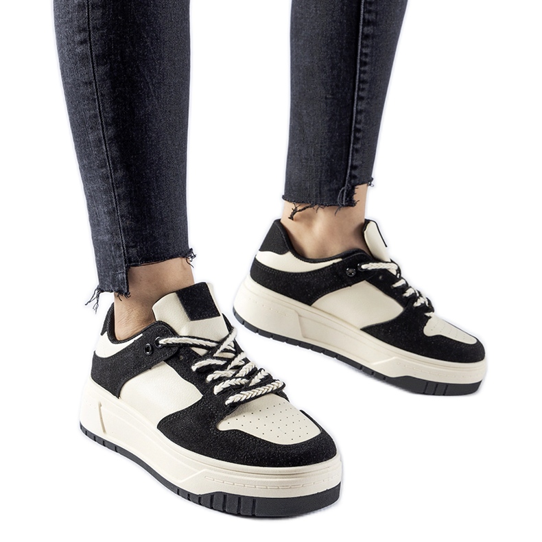 Czarne sneakersy na platformie Crim
