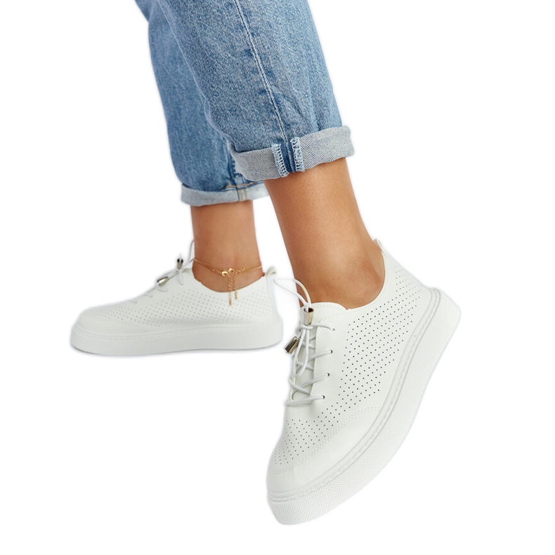 Białe perforowane tenisówki Laytonville