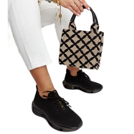 Czarne sneakersy na platformie Goe JJ2N4080