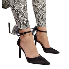 Czarne szpilki z kokardą Ilaysa