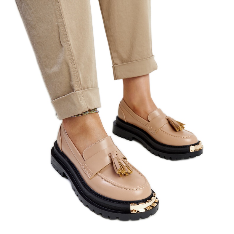 Beżowe masywne mokasyny ze złotymi wstawkami Tuga beżowy