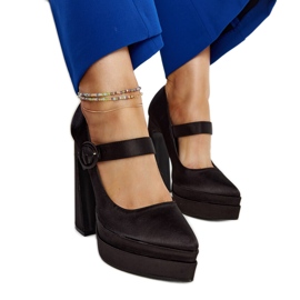 Czarne czółenka na wysokim słupku Mikea