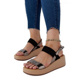 Sandały na koturnie Tonka czarne