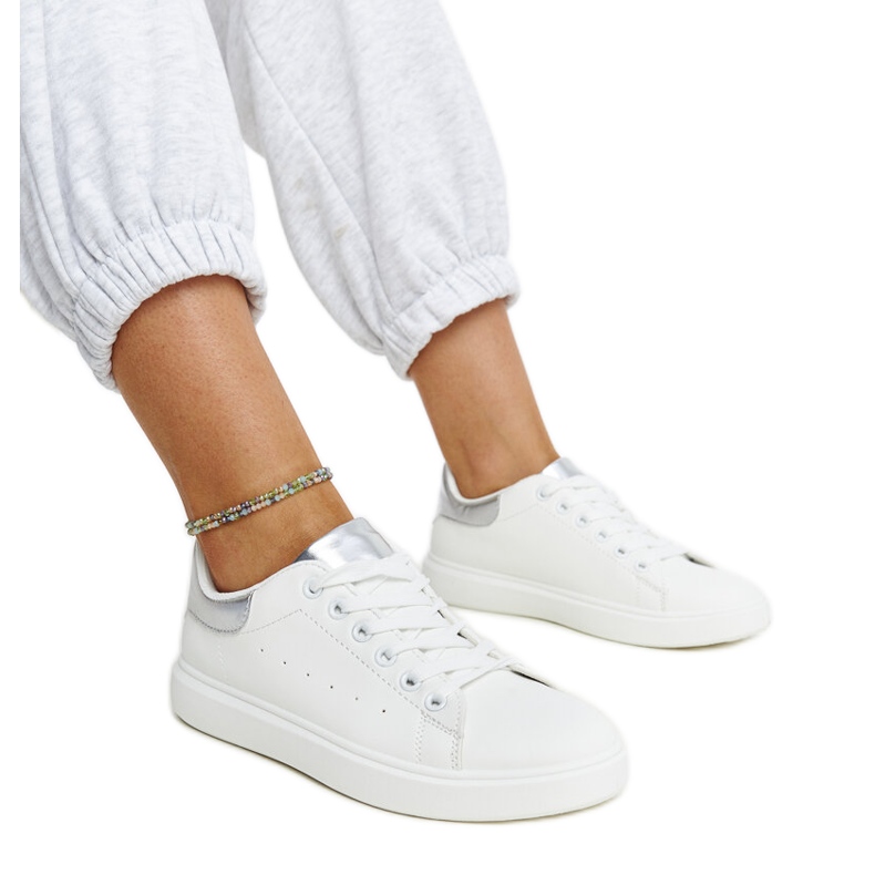 Białe trampki na platformie Ariam