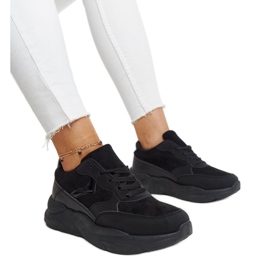 Czarne sneakersy na platformie Nereida