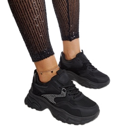 Czarne sneakersy na platformie zdobione cyrkoniami Maras