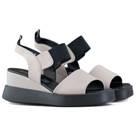 Skórzane sandały damskie na koturnie z gumką elastyczne beżowy