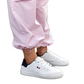 Białe sneakersy eko skóra Gioya