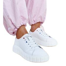 Białe skórzane sneakersy Zvonka