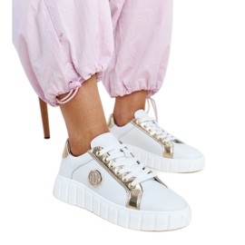 Białe skórzane sneakersy na masywnej podeszwie Viera