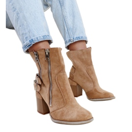 Beżowe wysokie botki z ozdobnymi suwaczkami Inel brązowe