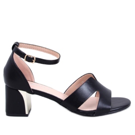 Sandałki na obcasie Claude Black czarne