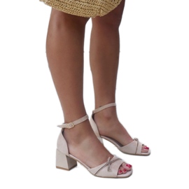 Sandały na słupku ze skórzaną wkładką Asila beżowy