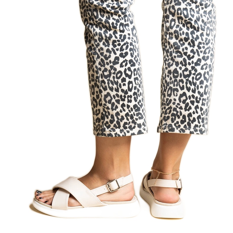 Beżowe sandały na platformie Burnet beżowy