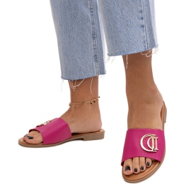 Ciemnoróżowe klapki z klamerką Almeita