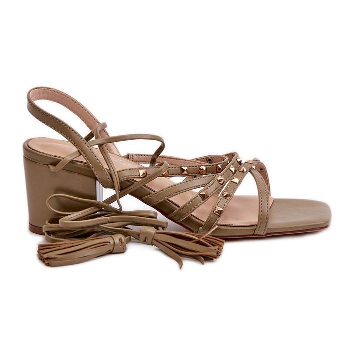 Wiązane Sandały Na Niskim Obcasie Ozdobione Ćwiekami Zielone Chrisele