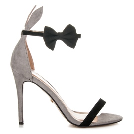 Marquiz Sandały z uszkami i kokardką szare