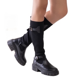 Wsuwane czarne kozaki z elastyczną cholewką Miste