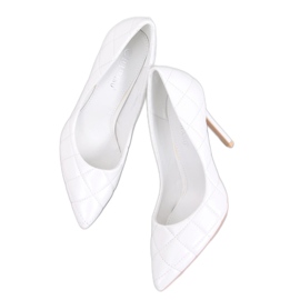 Czółenka na szpilce pikowane White białe
