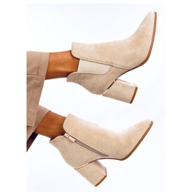 Botki na obcasie migdałowe noski Croix Beige - Inello beżowy