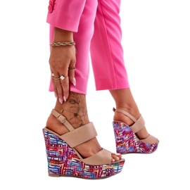 Damskie sandały na koturnie Beige beżowy