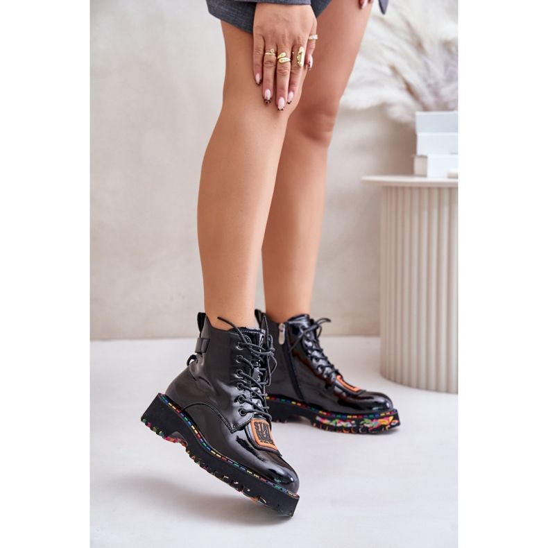 Trapery Model Artiker 55C0517 Black - Step in style czarne