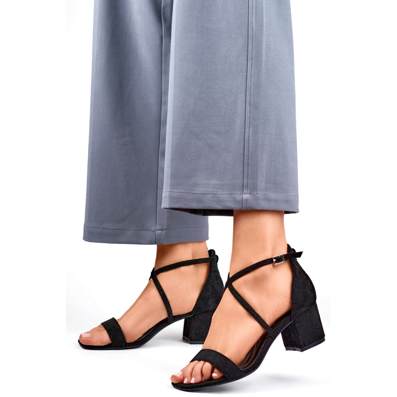 Sandały Damskie na klocku 6895B czarne