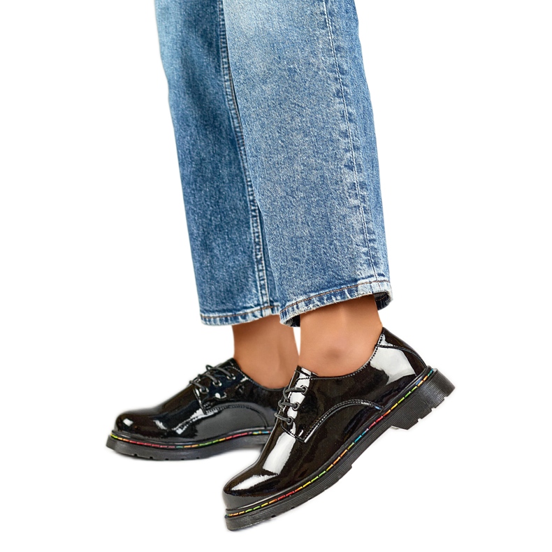 Półbuty Damskie Lakierowane GD-XF154B czarne