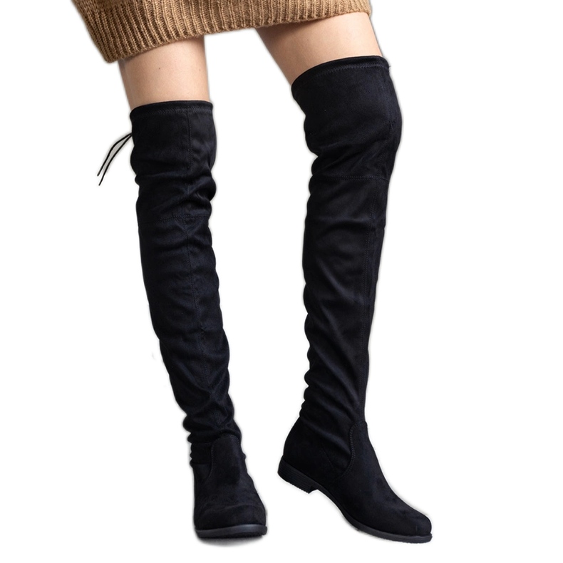 Czarne długie kozaki na platformie z eko-zamszu Hallora