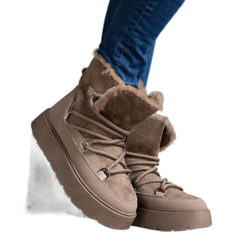 Ciemnobeżowe śniegowce damskie na platformie ocieplane futerkiem beżowy