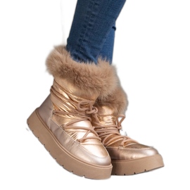 Beżowe ocieplane śniegowce damskie z futerkiem złoty