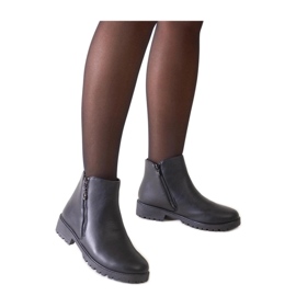 Czarne botki z metalowymi wstawkami eko-skóra Branda - Solea