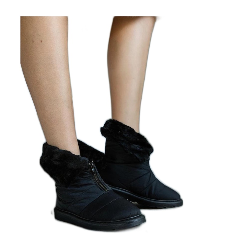 Czarne ocieplane śniegowce z kołnierzem