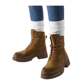 Brązowe trapery z przetartym noskiem Vadnais - Solea