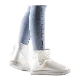 Beżowe połyskujące krótkie śniegowce Delaune - Solea beżowy