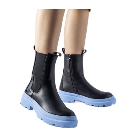 Czarne buty na niebieskiej podeszwie Georgette - Solea