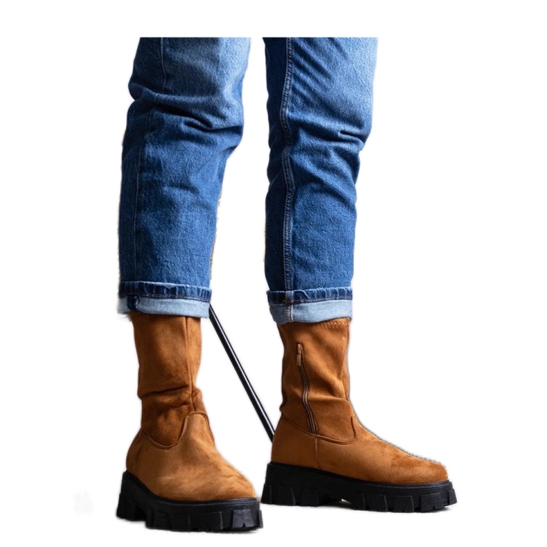 Brązowe botki na platformie