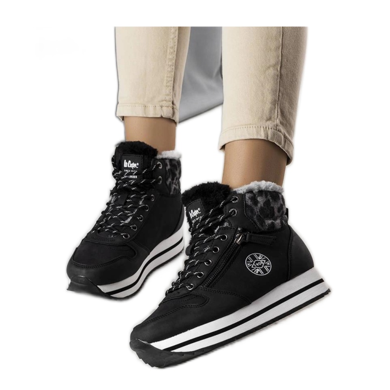 Ocieplane botki LCJ-22-31-1448L Lee Cooper czarne