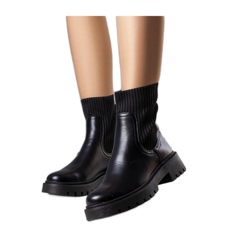 Czarne botki ocieplane