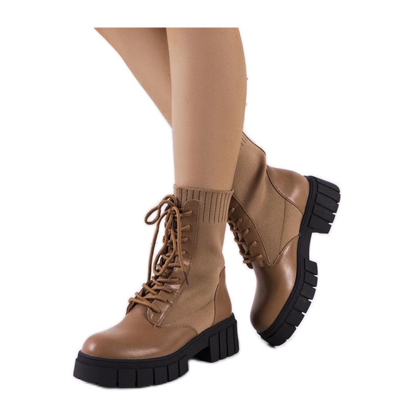 Brązowe botki z elastyczną cholewką