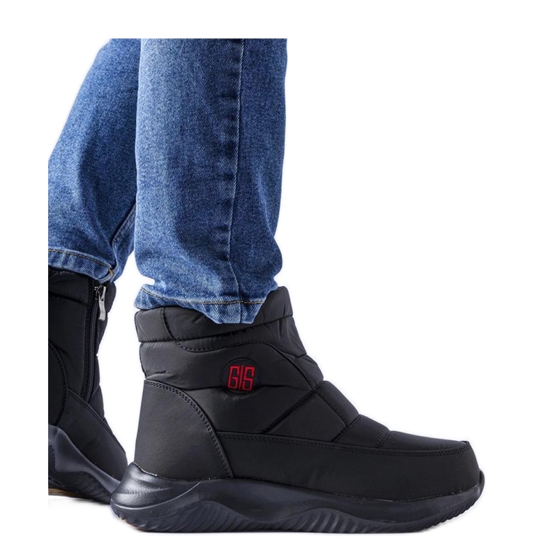 Czarne krótkie ocieplane śniegowce