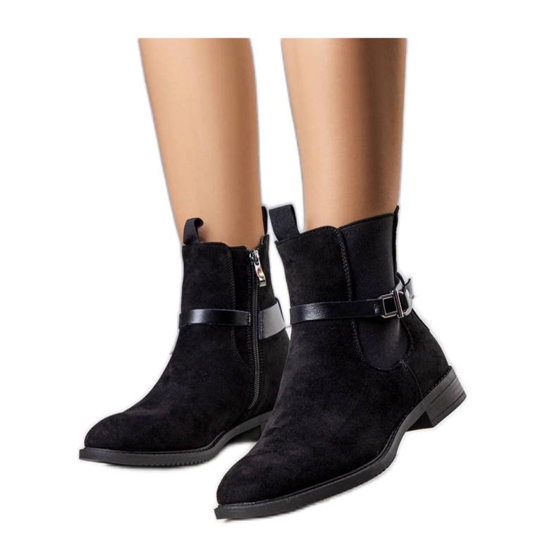 Czarne ocieplane klasyczne botki