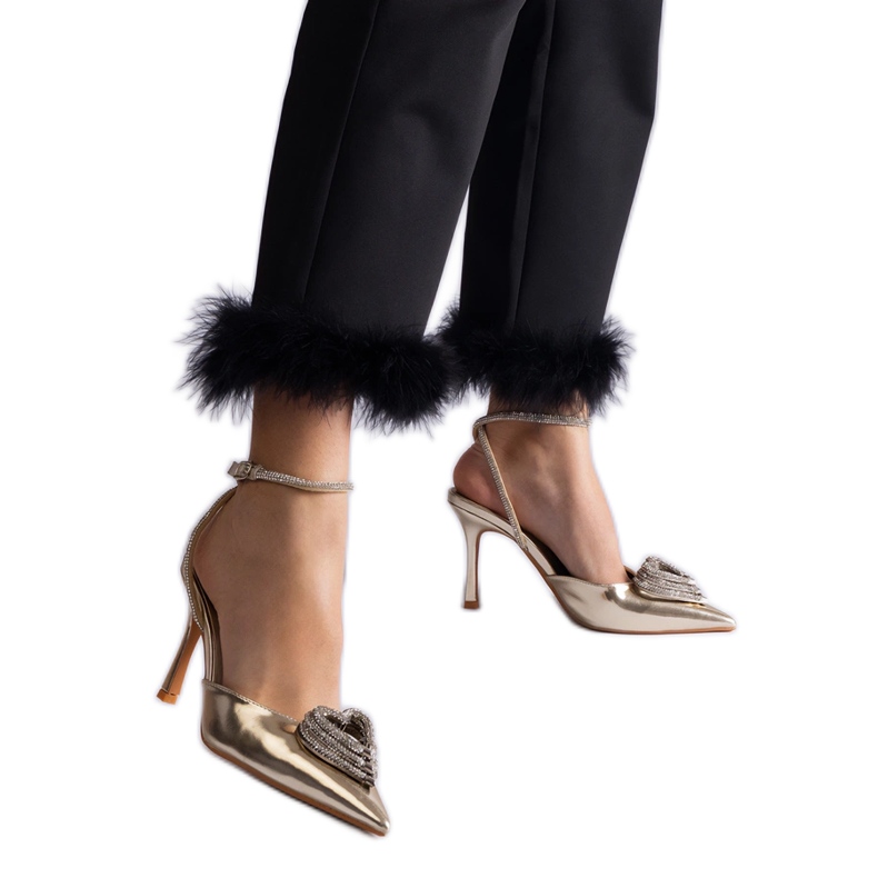 Złote szpilki z odkrytą pięta zdobione cyrkoniami złoty