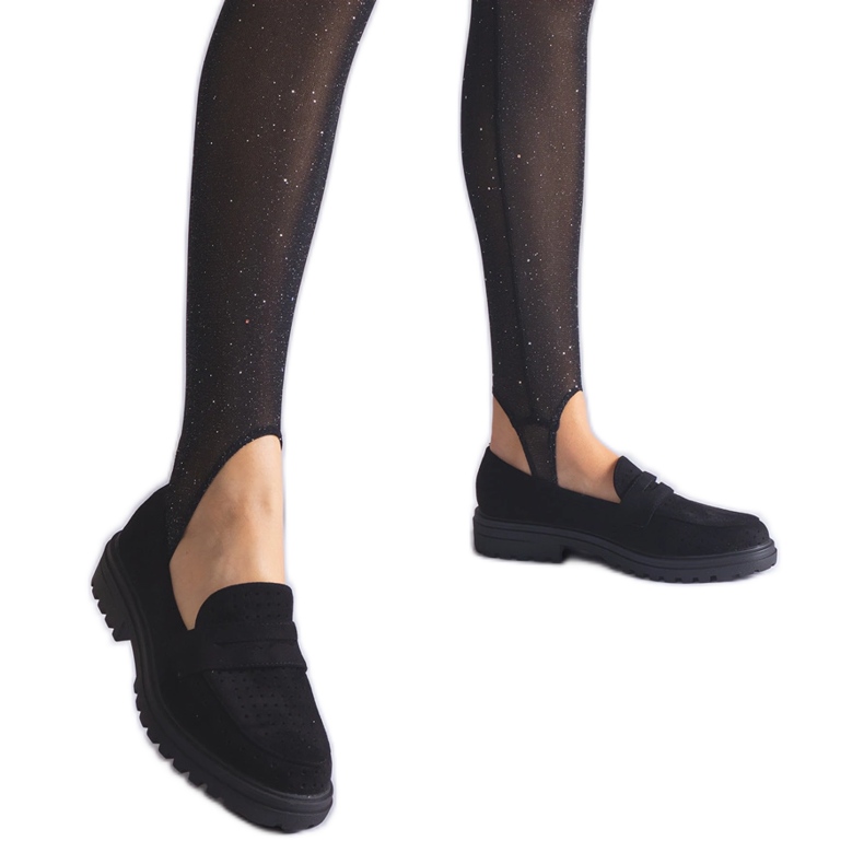 Czarne ażurowe mokasyny z eko zamszu