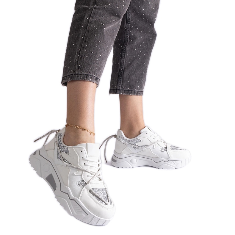 Białe sneakersy damskie z brokatem