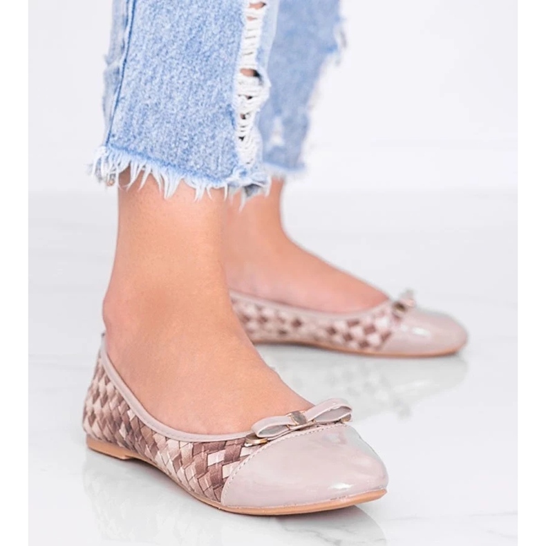 D/GMR Beżowe baleriny z plecionym wzorem Broadway beżowy