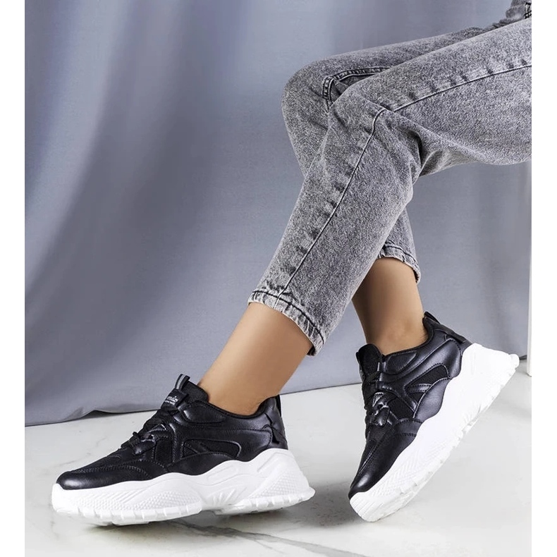 D/GMR Czarne sneakersy na masywnej podeszwie Lorene