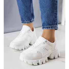 D/GMR Białe sneakersy na masywnej podeszwie Inez