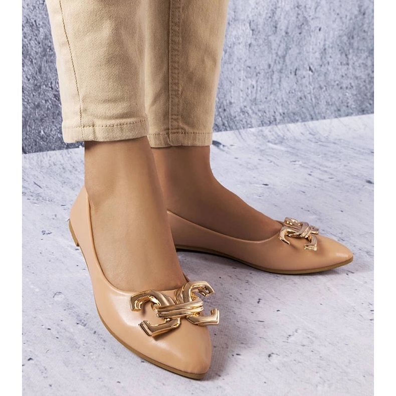 D/GMR Ciemnobeżowe balerinki ze zdobieniem Vallée beżowy